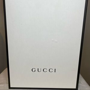 Gucci box